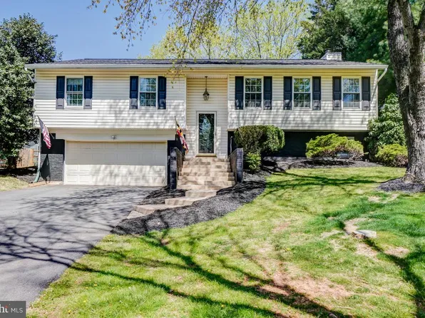 12205 Pueblo Rd, Gaithersburg, MD 20878