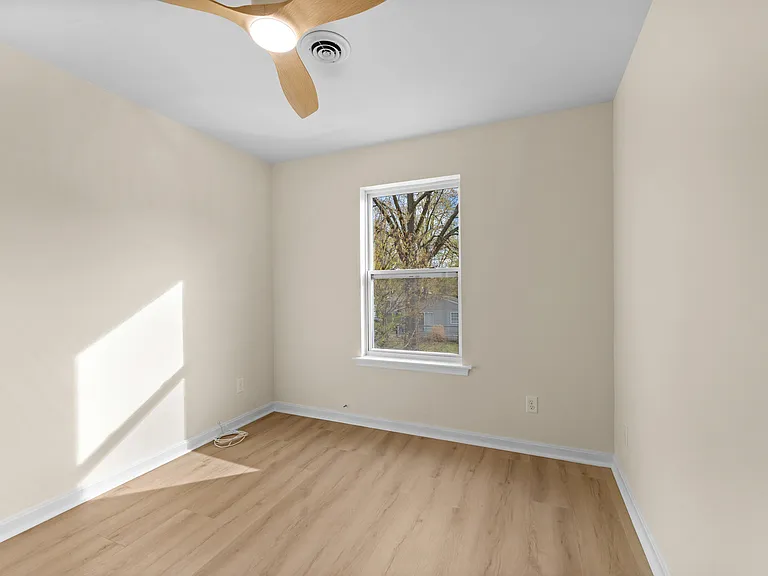 1512 Lincoln Rd — Photo 24