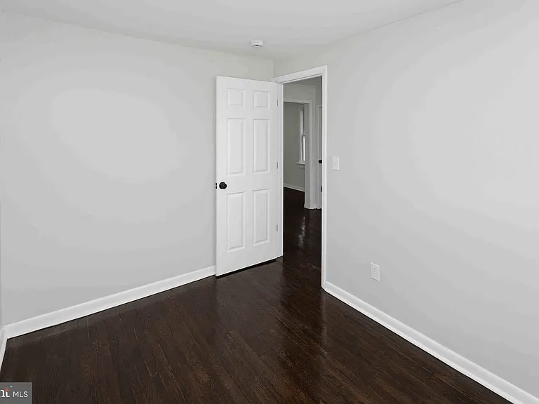 828 Mill St — Photo 9