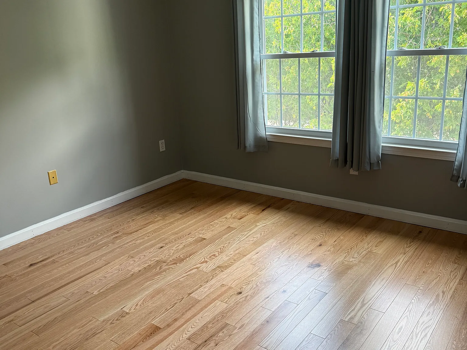 2 bed, 1.5 bath, 1040 sqft, $2,400 — Photo 4