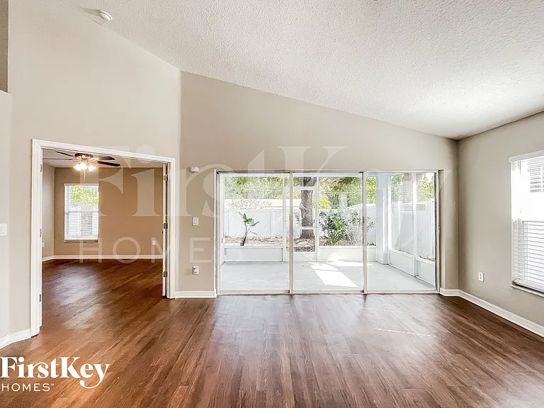2162 Brandon Park Cir — Photo 5