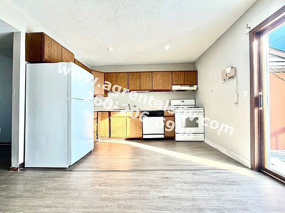 4th image of 2718 Sherman Blvd #831