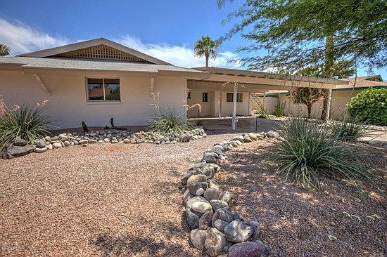 1st image of 1006 E Campus Dr