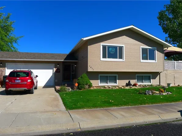 1411 W Maryland Ln, Laurel, MT 59044