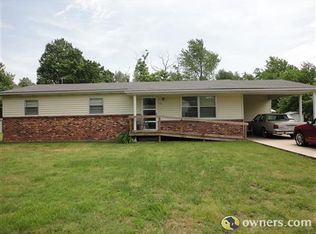 602 Terry Dr, Dexter, MO 63841