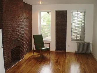 Rented by Rapid Realty Cobble Hill