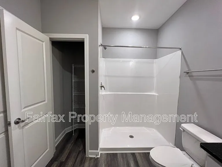 518 Boone St #103 — Photo 12