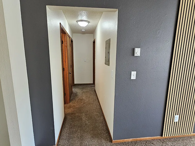 612 5th St E #104 — Photo 6