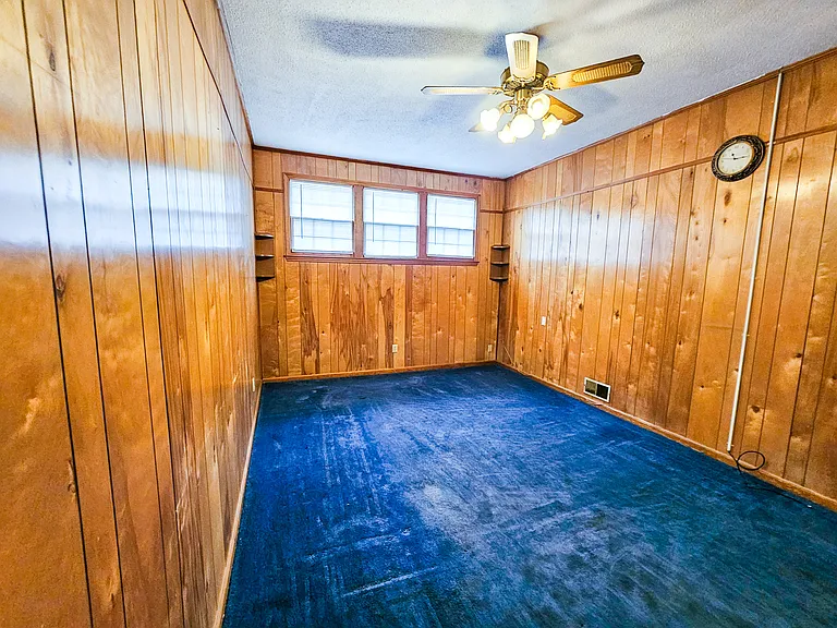 213 Otis Rd — Photo 23