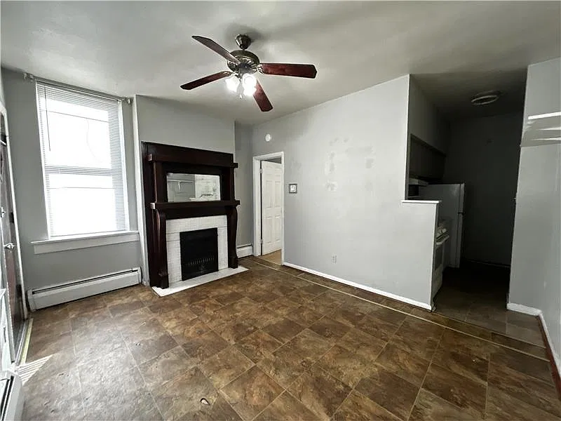 416 Adams St — Photo 2