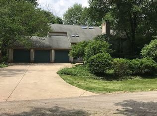 0S560 Wilmar Ct, Winfield, IL 60190