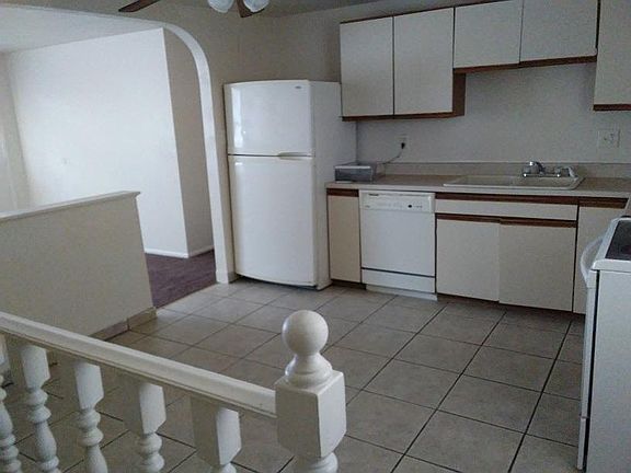 3rd image of 78 Dick Trefz St