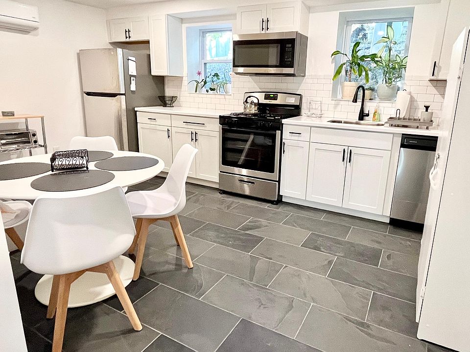 92 Broad St Catskill NY Zillow