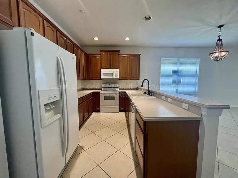 9376 Ravens Willow Dr — Photo 3