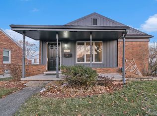 28750 Hollywood St, Roseville, MI 48066