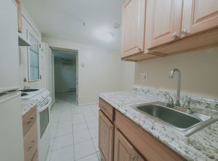 7 Burdick St #B, Stamford, CT 06905