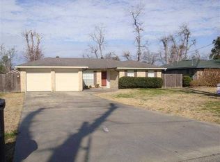 6245 Coolidge St, Groves, TX 77619