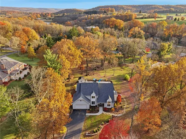 152 Timbersprings Dr, Indiana, PA 15701