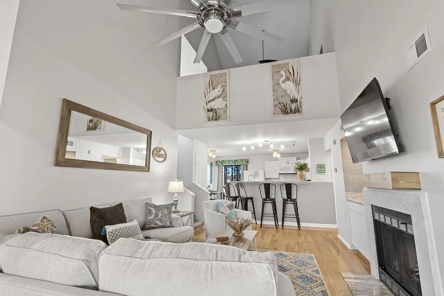 4 bed, 3.0 bath, 1496 sqft, $5,069 — Photo 1