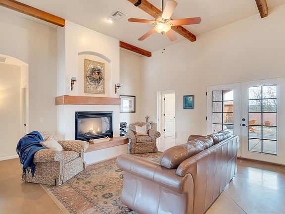 2nd image of 631 E Armor Springs Pl