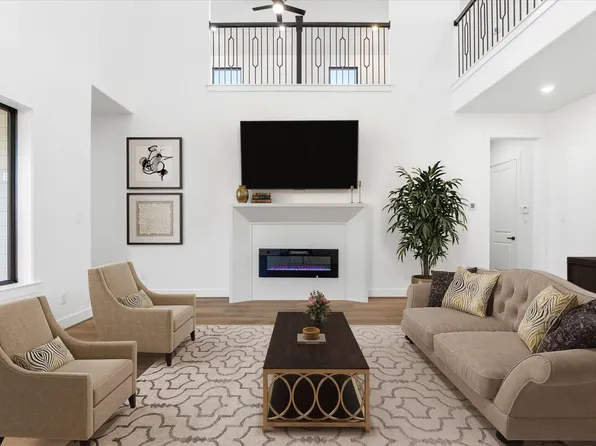 741 S Carroll St, La Porte, TX 77571