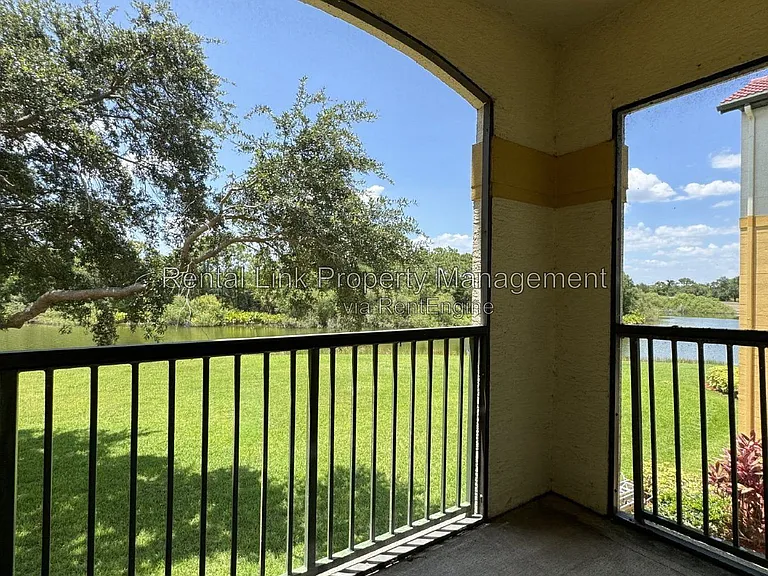 11530 Villa Grand #1121 — Photo 35