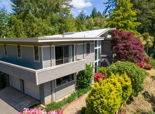 95076 Myrtlewood Ln, Coos Bay, OR 97420