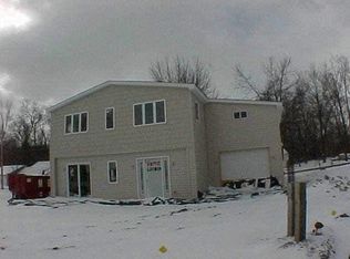 195 E 15th Ln N, Angola, IN 46703