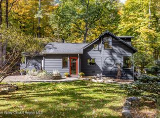 38 Hill 99, Woodstock, NY 12498