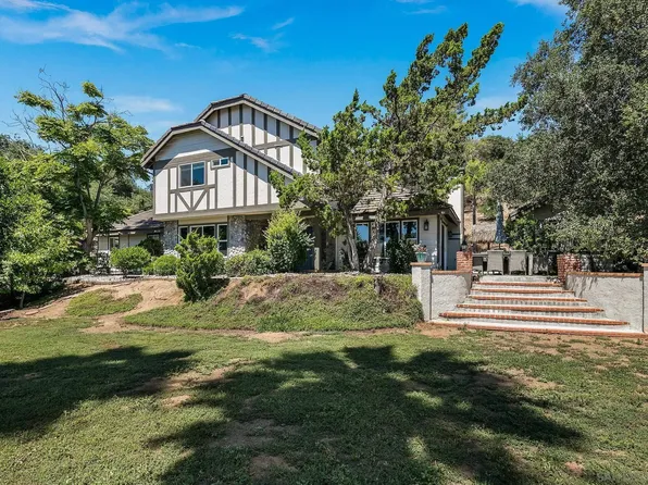 2759 Secret Lake Ln, Fallbrook, CA 92028