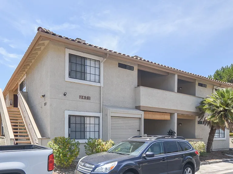 3471 Paseo De Brisas #32 — Photo 1