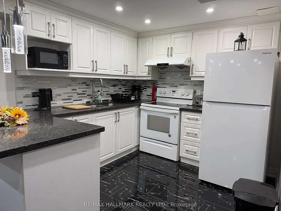 90 Black Maple Cres