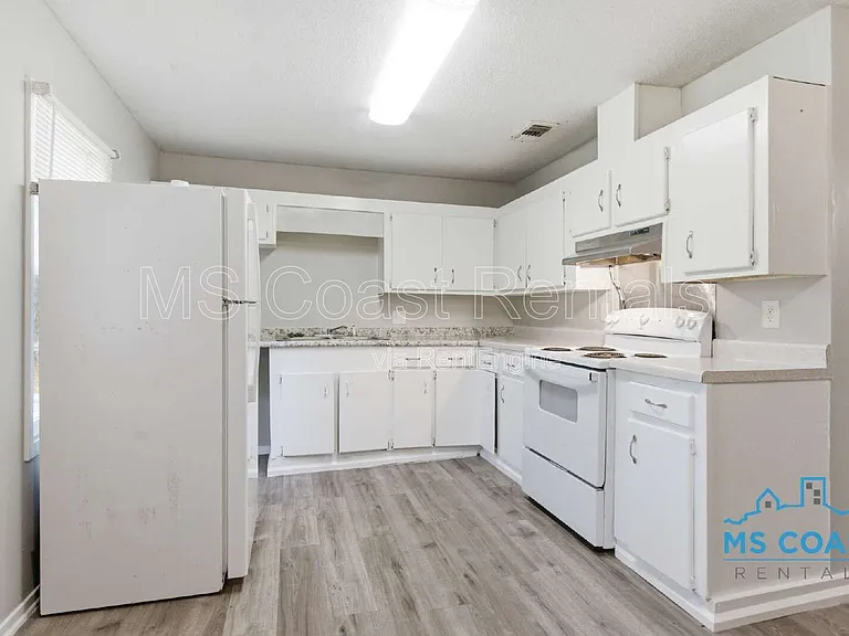 12237 Vada Dr — Photo 6