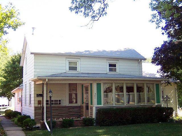 1st image of 304 E James St