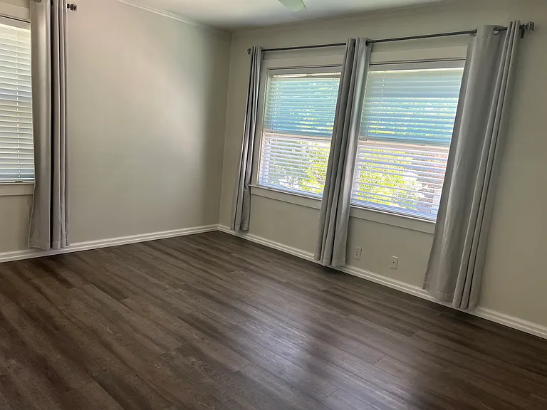 324 Vine St — Photo 7