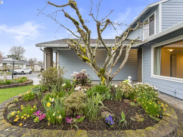 9160 SW Summerfield Ct, Tigard, OR 97224