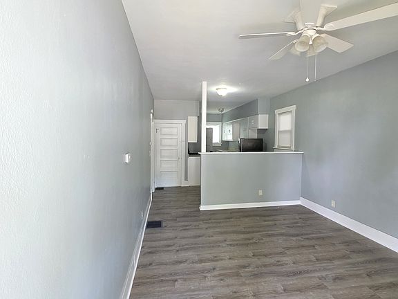 5th image of 821 W McClure Ave