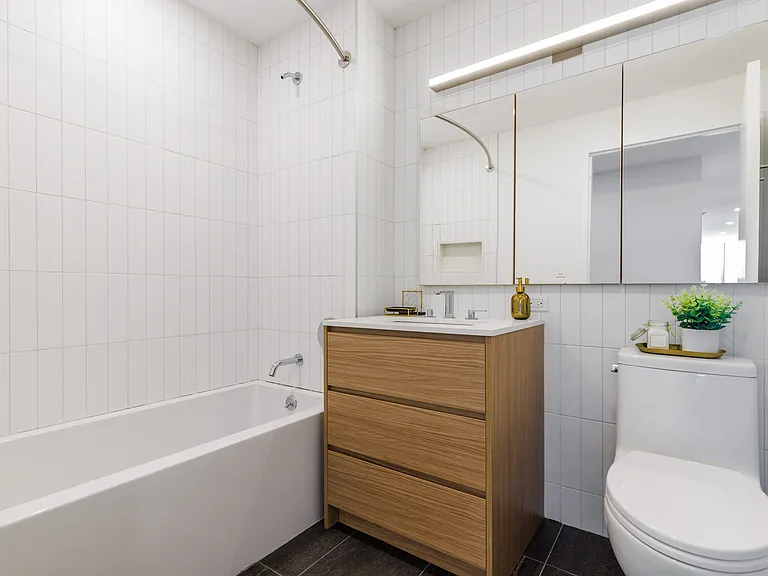 540 Waverly Ave #2J — Photo 15