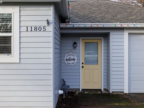2nd image of 11805 SW Lincoln Ave