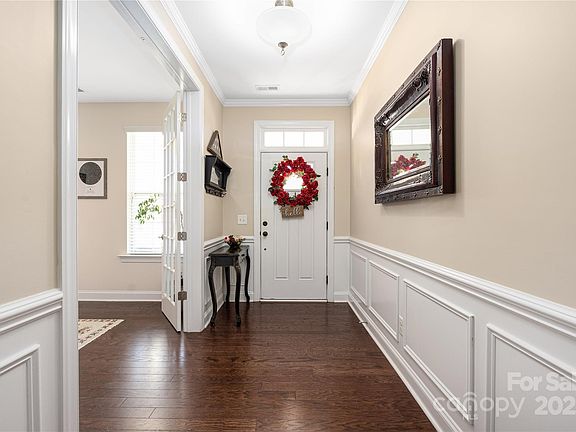4th image of 223 Blossom Ridge Dr #137