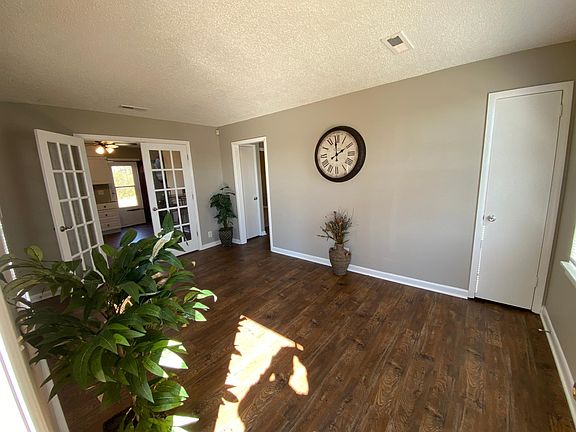 French Doors between LR and Kitchen