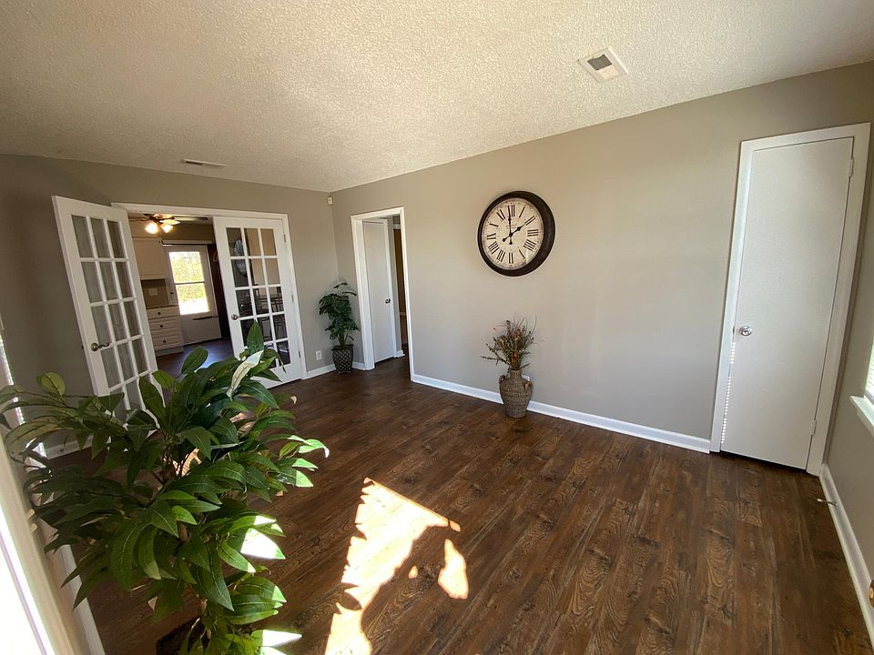 French Doors between LR and Kitchen