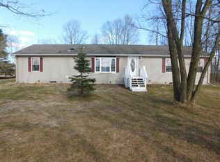 N7984 Morgan Rd, Gresham, WI 54128