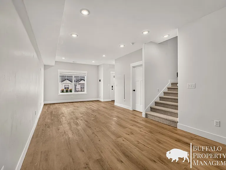 1426 Fremont Ave — Photo 6