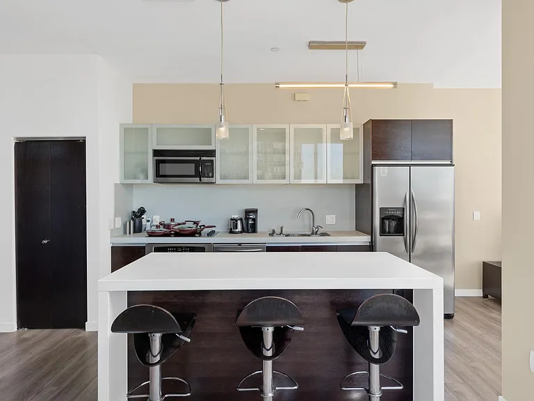 TENTEN Wilshire — Photo 54