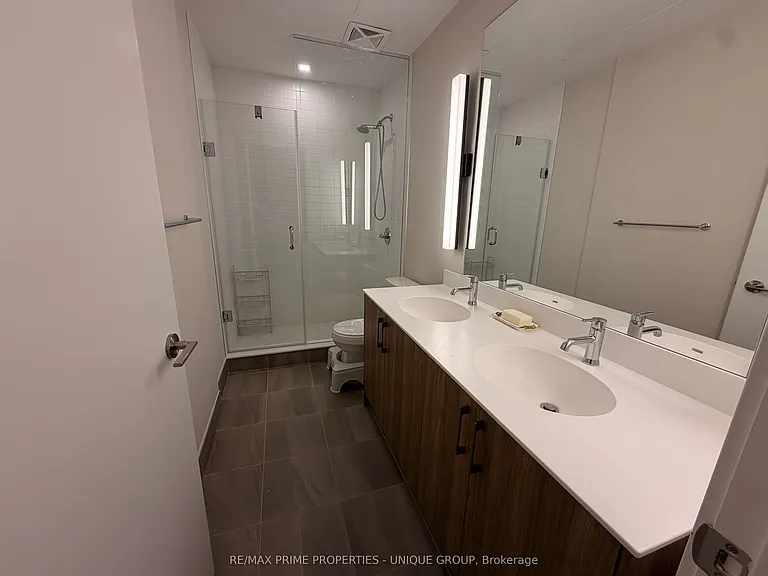 201 Brock St S #104 — Photo 12