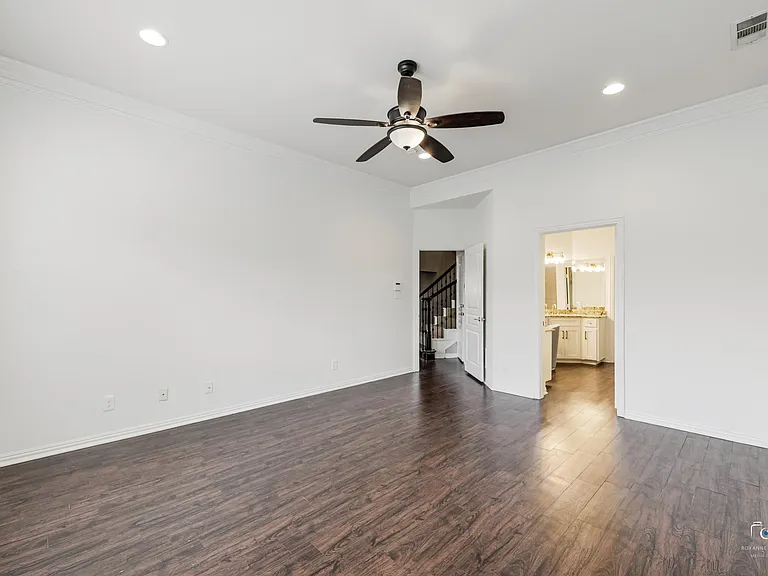 5619 Travis Dr — Photo 16