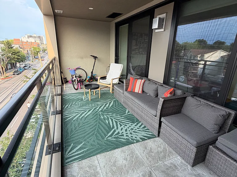 365 Beech Ave #302 — Photo 10