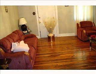 2nd image of 1128 Touro St