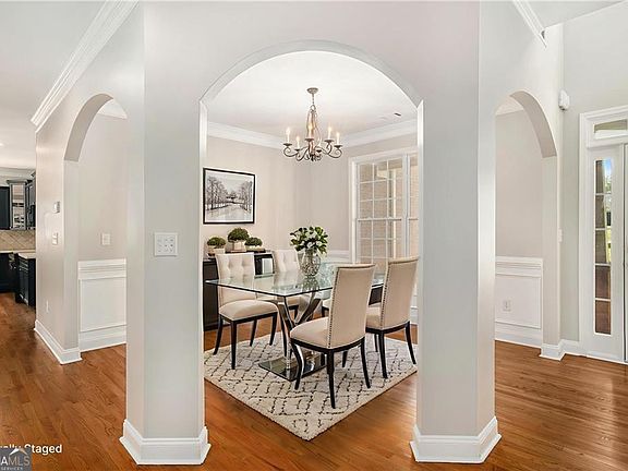 3rd image of 105 Grand Oak Dr